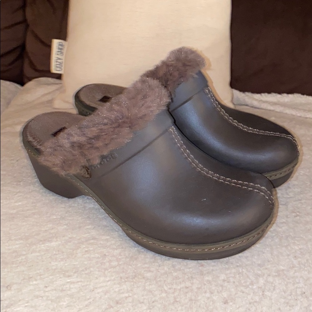 Crocs Fur-lined Clogs - brown